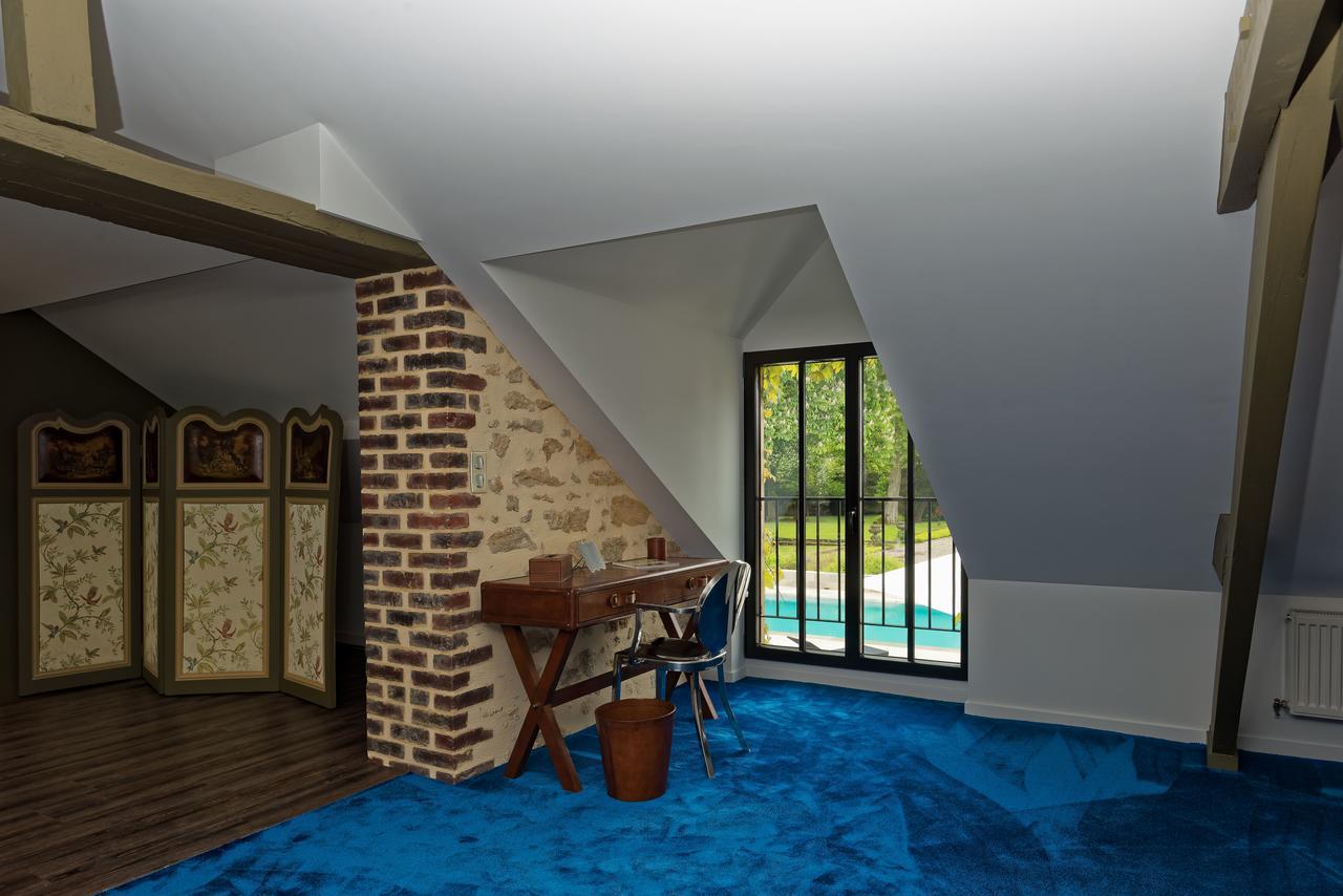 Manoir Des Logis Bed & Breakfast Yvre-l'Eveque Exterior photo